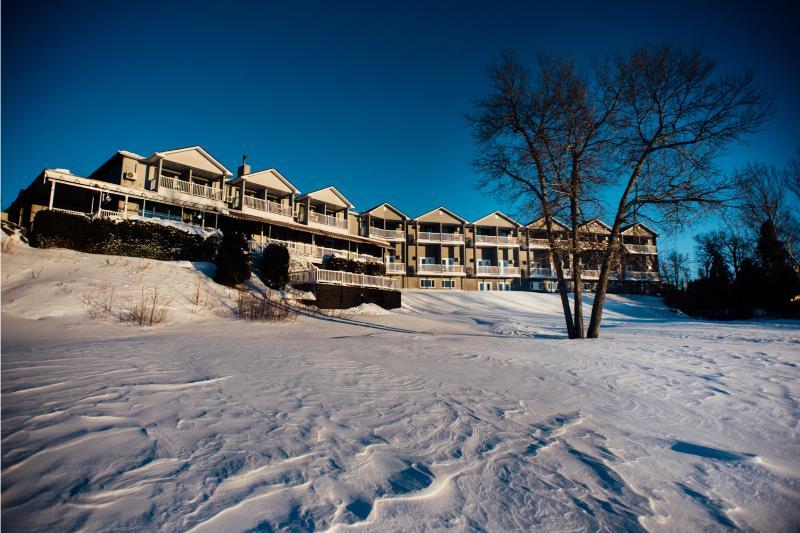 Auberge Des Iles Saint Gedeon Exterior photo