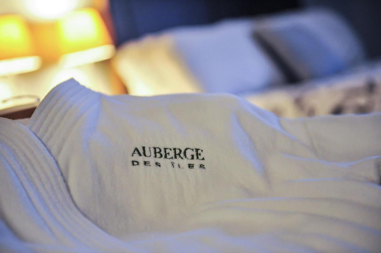 Auberge Des Iles Saint Gedeon Exterior photo