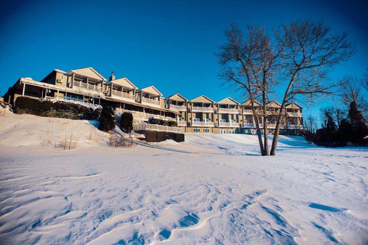 Auberge Des Iles Saint Gedeon Exterior photo